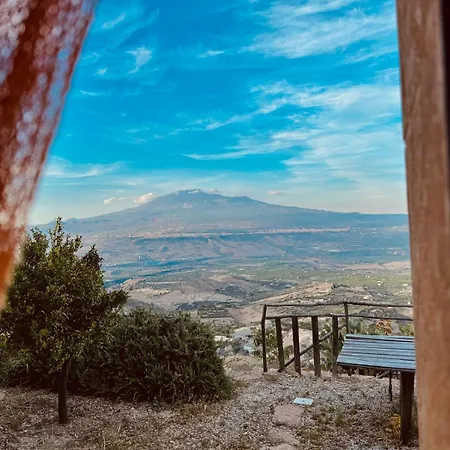 Holiday home Casetta Girasole Centuripe